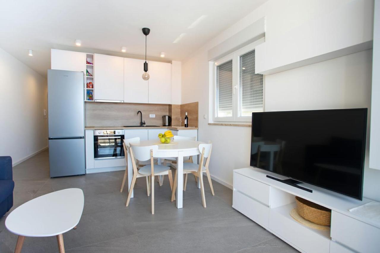 Apartment Belmare Трогир Екстериор снимка